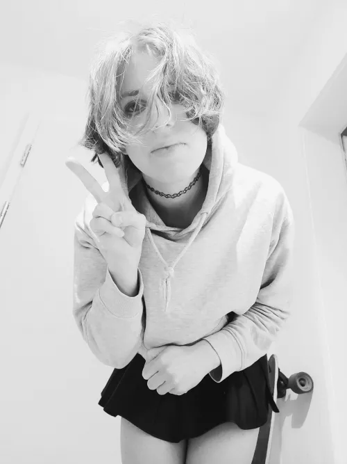 Hi people in my phone ^_^ by KhaiMeri