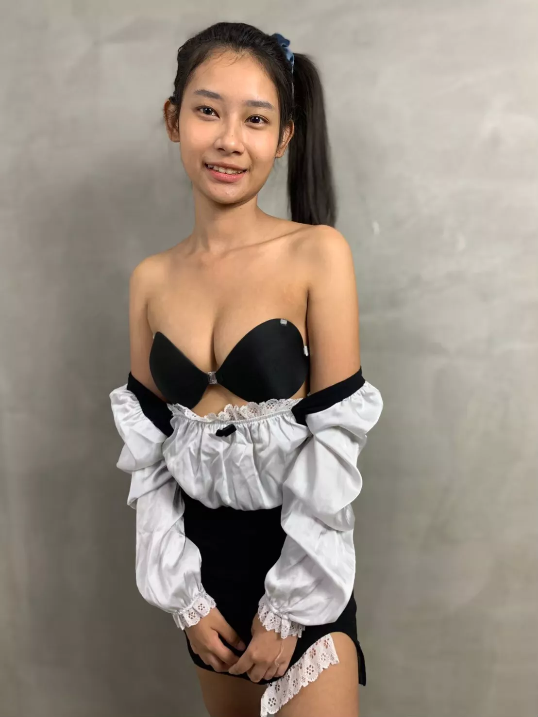 Hi, Thai maid at your service 😋😋 posted by Littlepan123