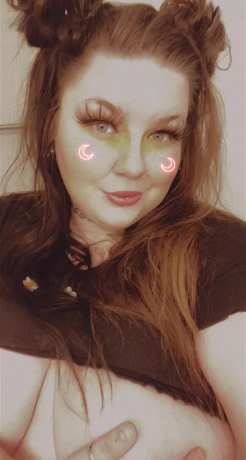 Hi there 😇 by thebreezybabe