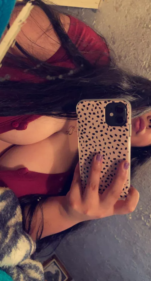 hi there! Anyone awake come follow me 💋🥰 I am bored 🙊☺️ by Standard_Sense_3265