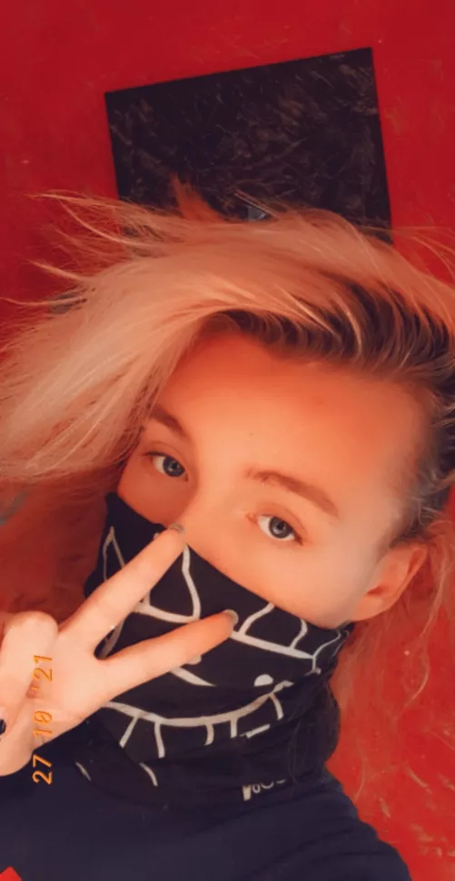 Hi there 💜 by Loving_Thoughts