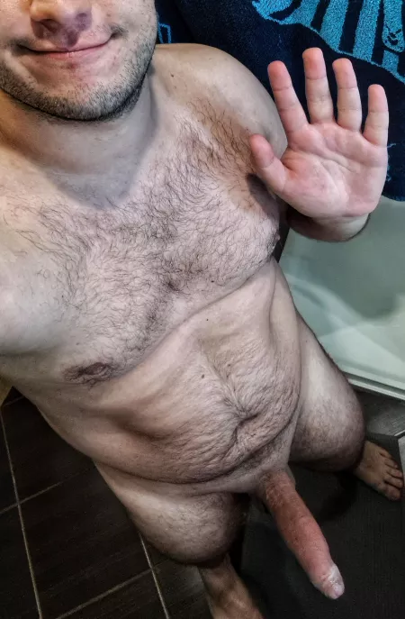 Hi there, waving to all the ladies that don't cheat like mine did [M]23, 6'7, 250lbs by Taboopulale