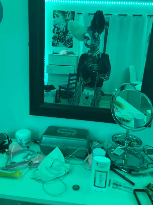 Hi this is my first time posting anything here! by Zamin_da_furry