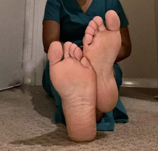 Hi ☺️ by Realistic-Olive-9974