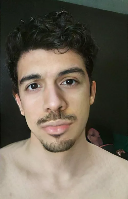 Hi by Ragingwaters12