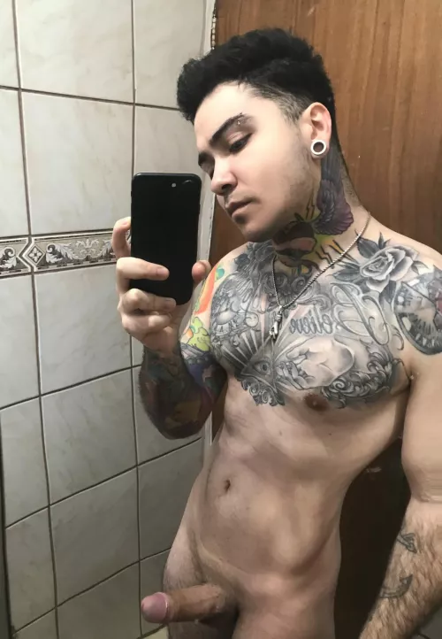 Hi by Nathandamiani_