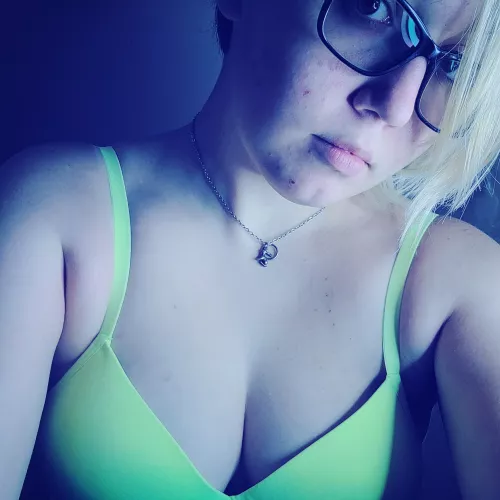 Hia. Happy Halloween. 🥰 (20F) by SpaceBunnyLuna