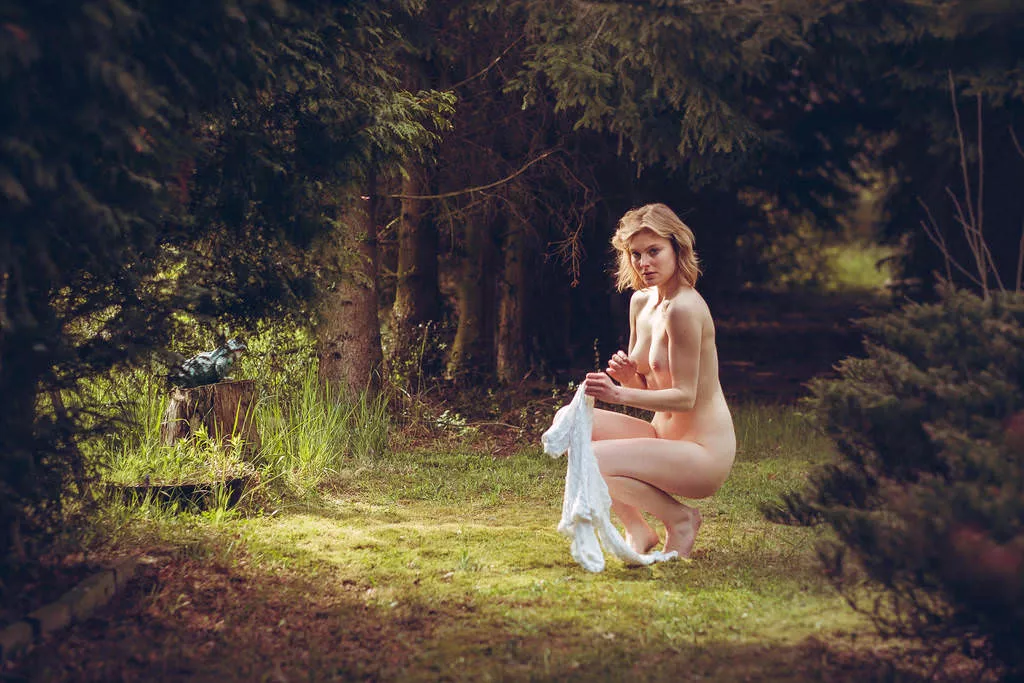 Hidden Path posted by paredocks