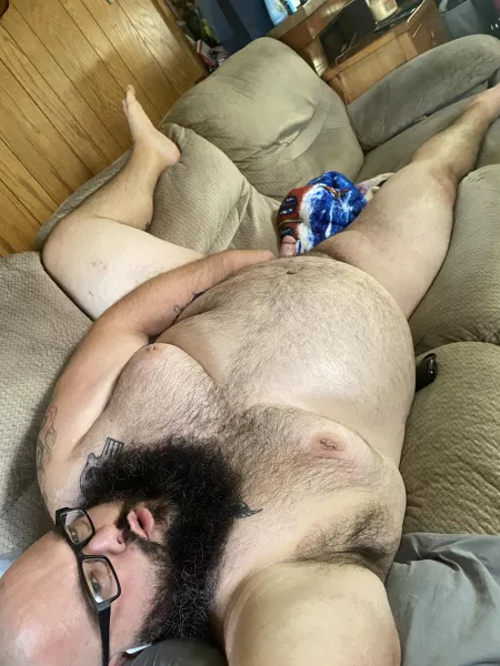 High and horny who wants to fool around? by pazy69