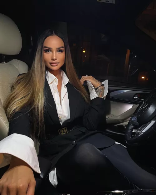 High class bimbo by defierofnorms23