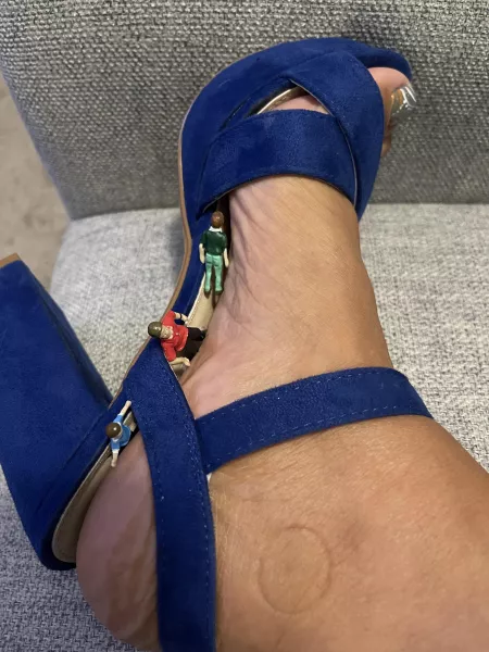 High heels are made for stopping tiny men by midnitesapphire69