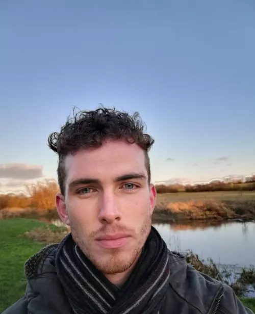 Hi..hi..hiking by danwithad95