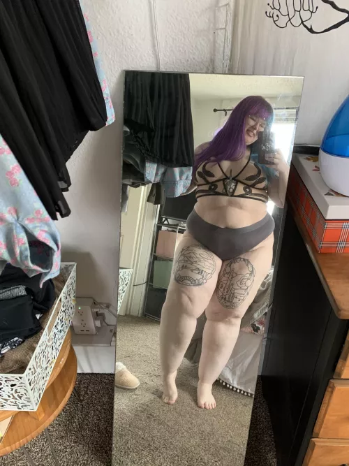 Hii 🤗 by Willowhoney1