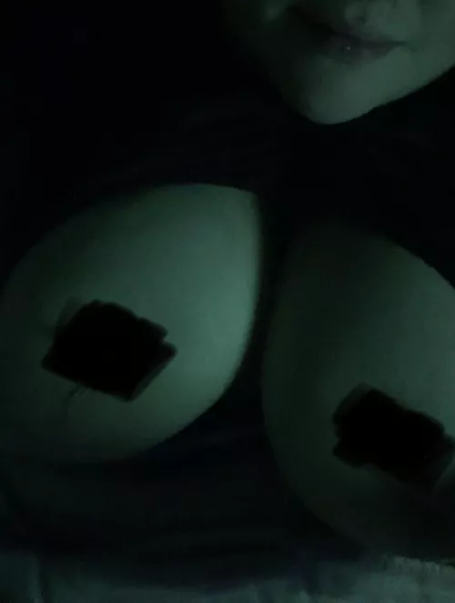 Hiii:) by Durian-Muted