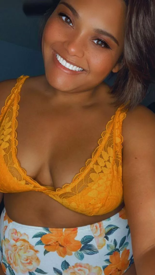 Hiii🥰 posted by Cinnamonsugarbabe