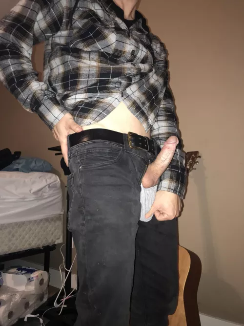 hiii there (1st time posting here) by myhoeawayyaccountt