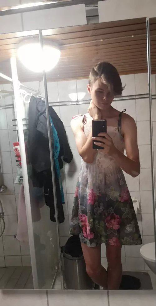 Hiiii!!!! by H3LLO01