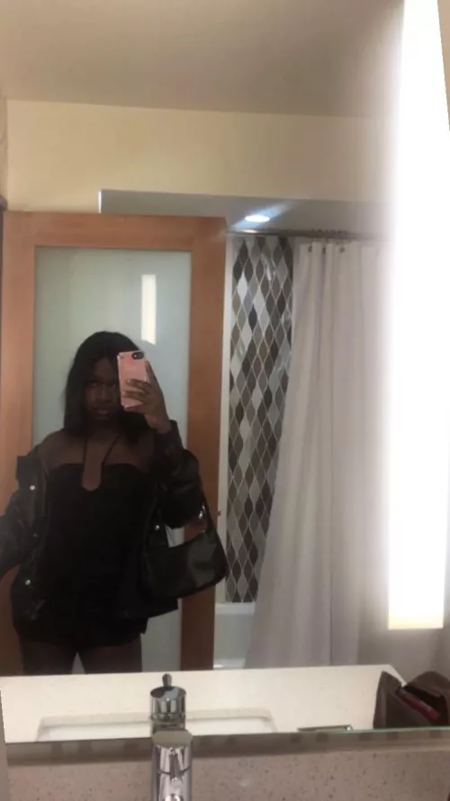 Hiiii. Femboy from NYC. 24 💫 by serayahstar