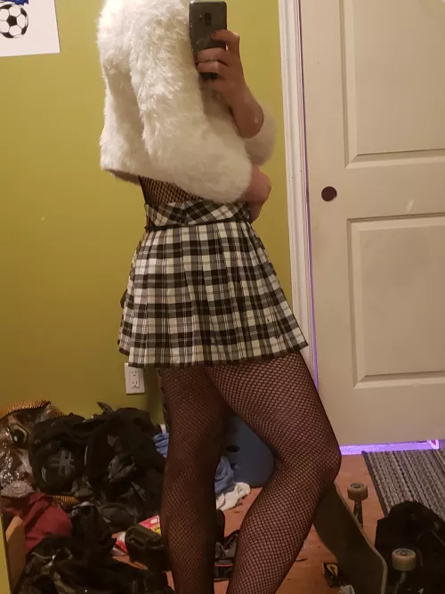 Hiiii🥰 was feeling cute here so might as well post it🙈 by TheStonedFemboy