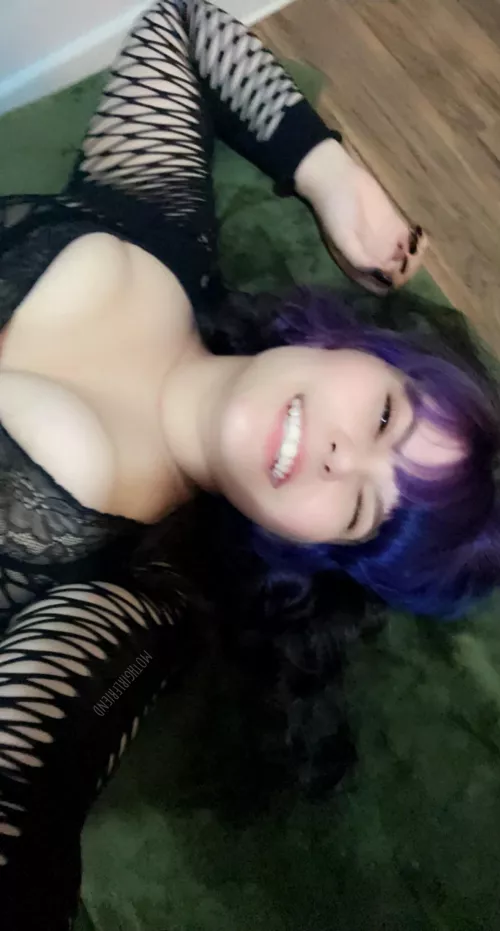 Hiiiii good morning!! That was some night, huh? What’s for breakfast? 😋 by m0thgirlfriend