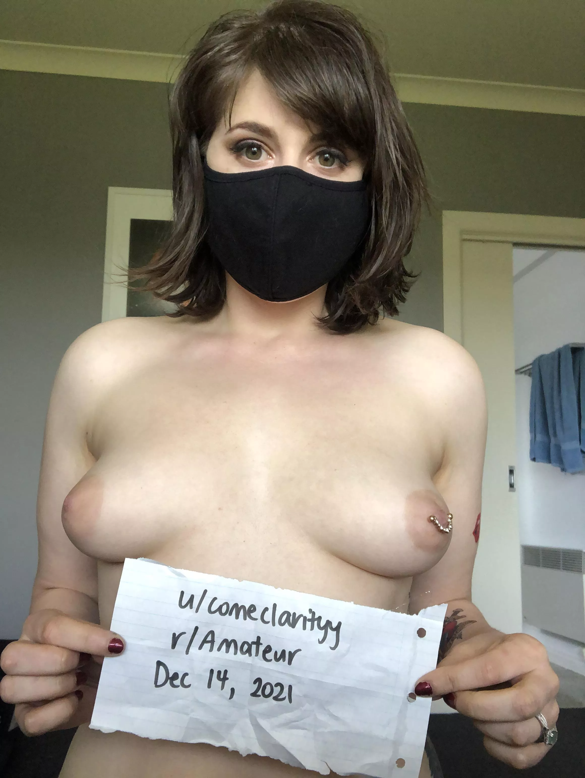 Hiiiii I’m new here just wanted to introduce myself and my tits 😊 posted by comeclarityy