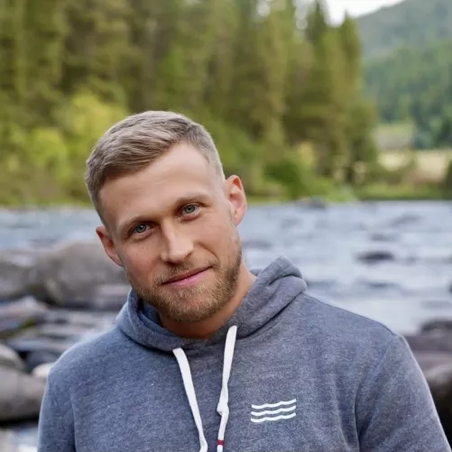 Hiking outside Big Sky by tamstrebor