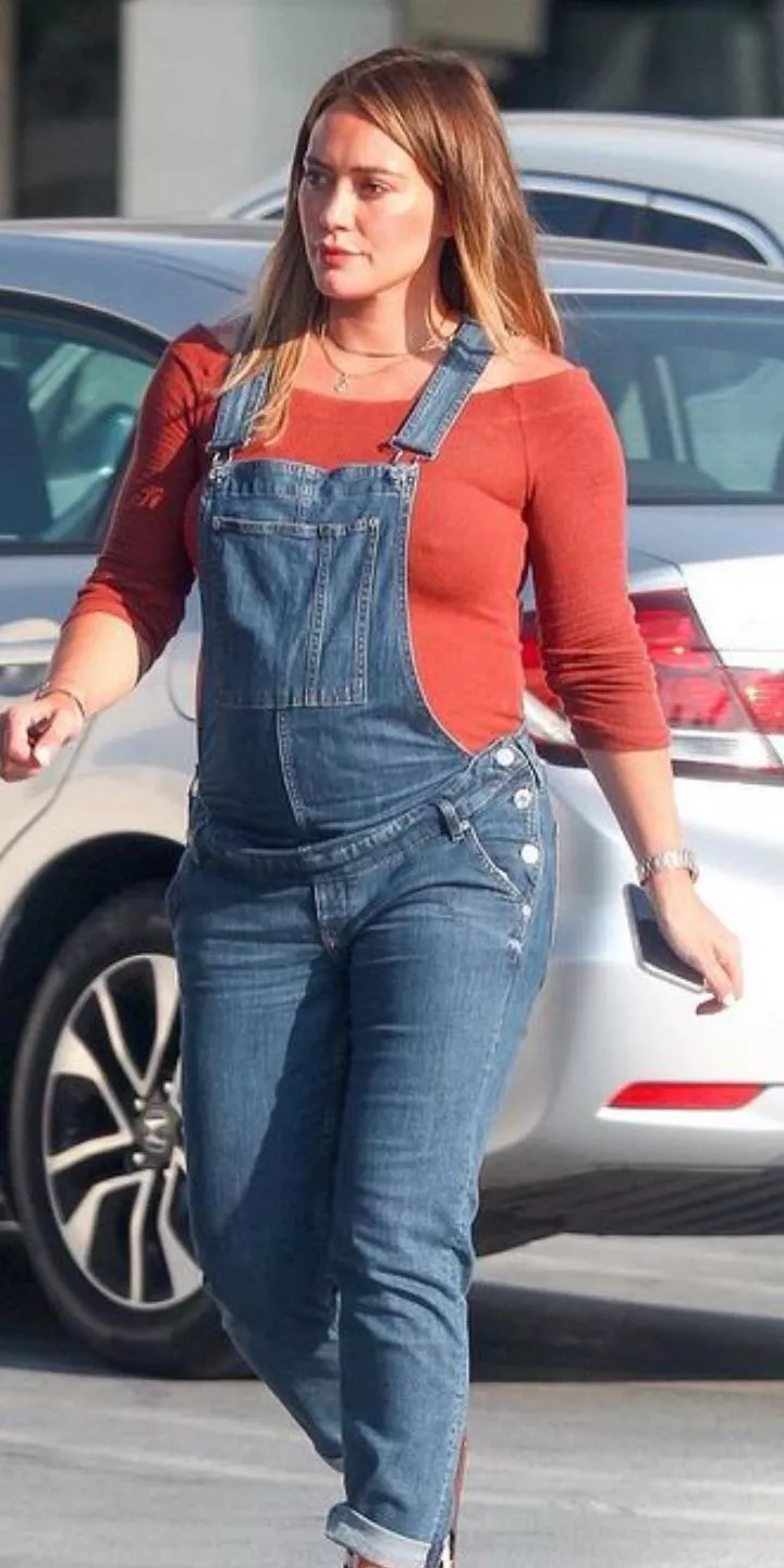 Hilary Duff posted by Ottoman6666