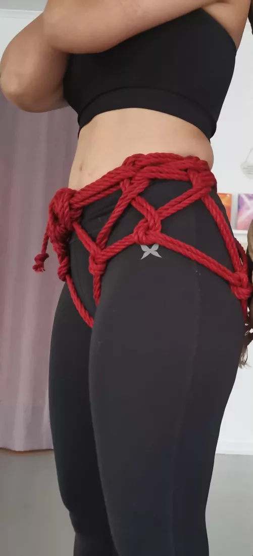 Hip harness like the old ropework drums had! (Not the best in front since we didnt know what to do with the rest of the rope... but yeah!) by happyrere2