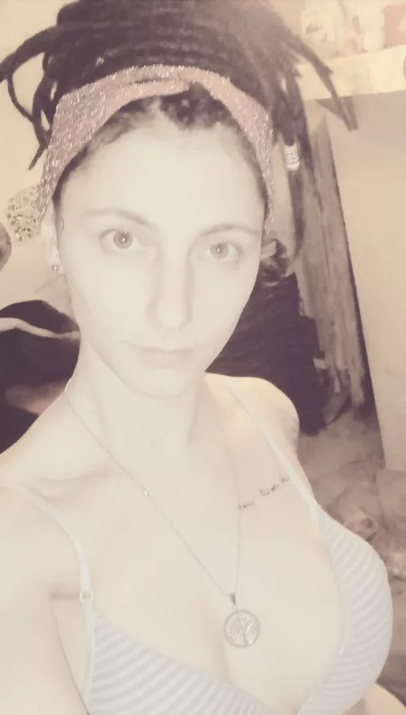 Hippie Rasta and Vintage! hahaha 🥰 by BeautyDreadGirl