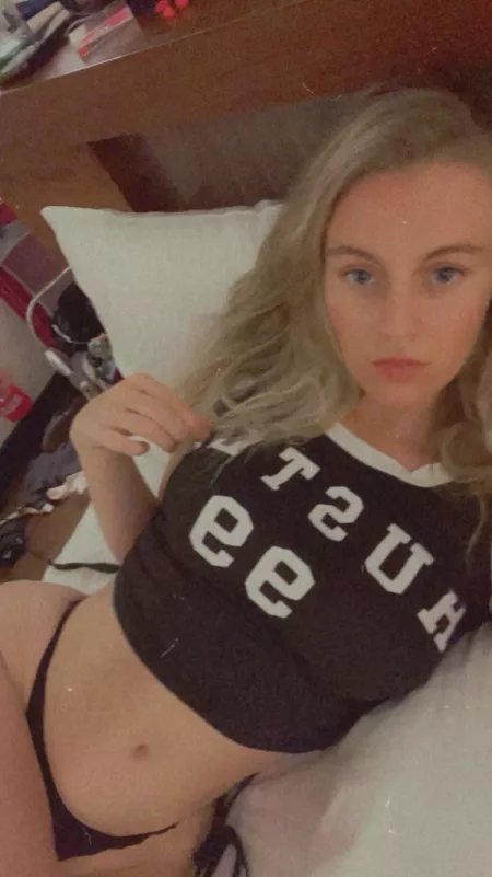 Hips by HumanCyborg3POh