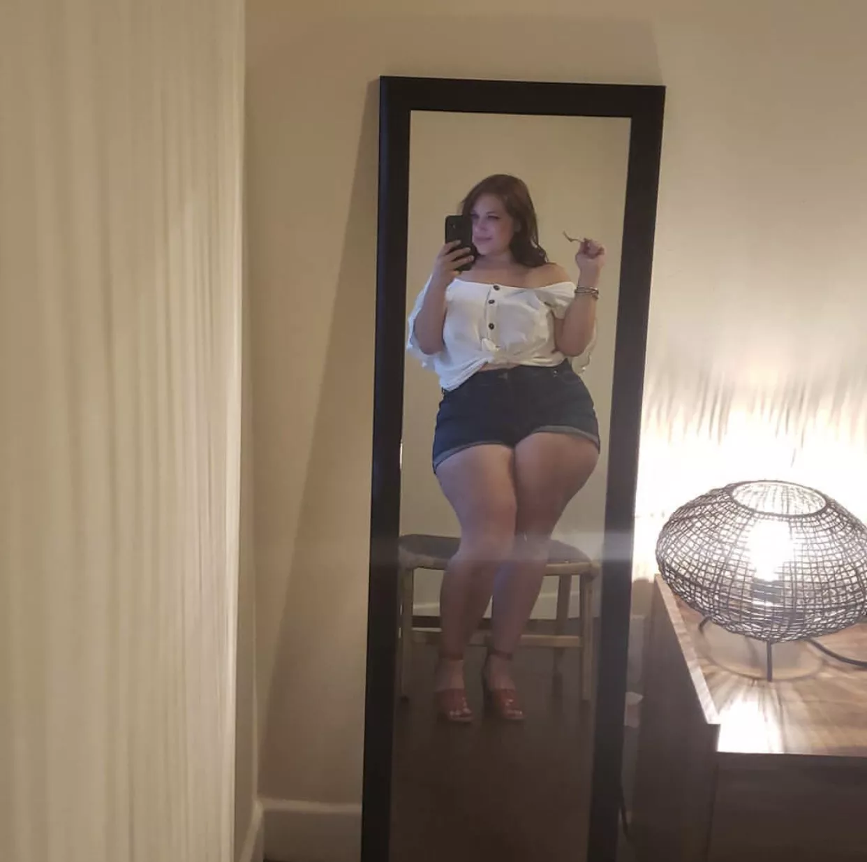 Hips for days posted by LasherDeviance