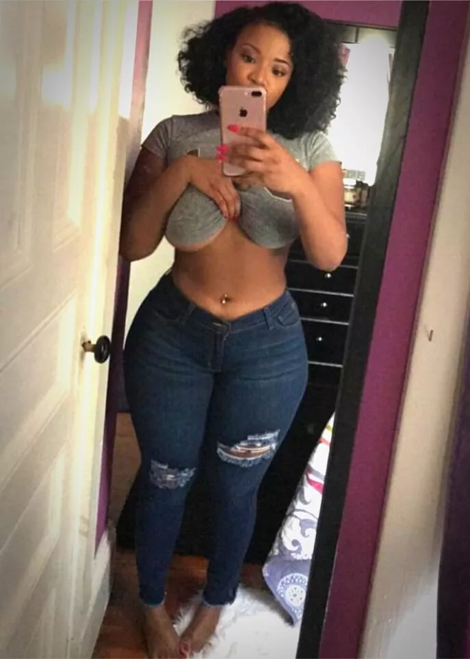 Hips selfie posted by LasherDeviance