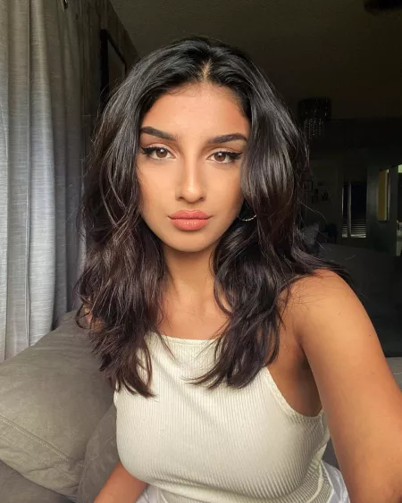 Hira Shayk by BOOOOOOOBIES