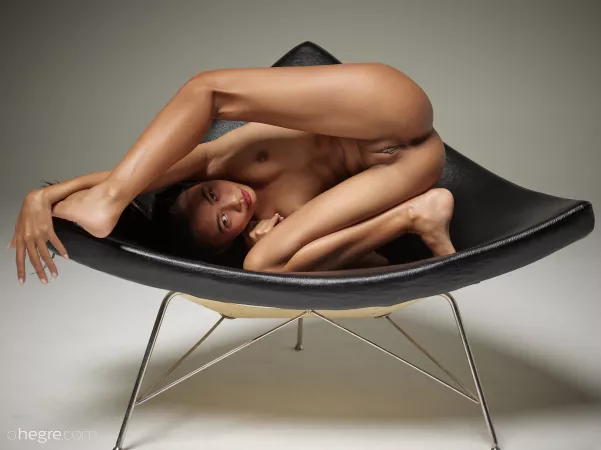 Hiromi - Living Art by enjoying-beauty