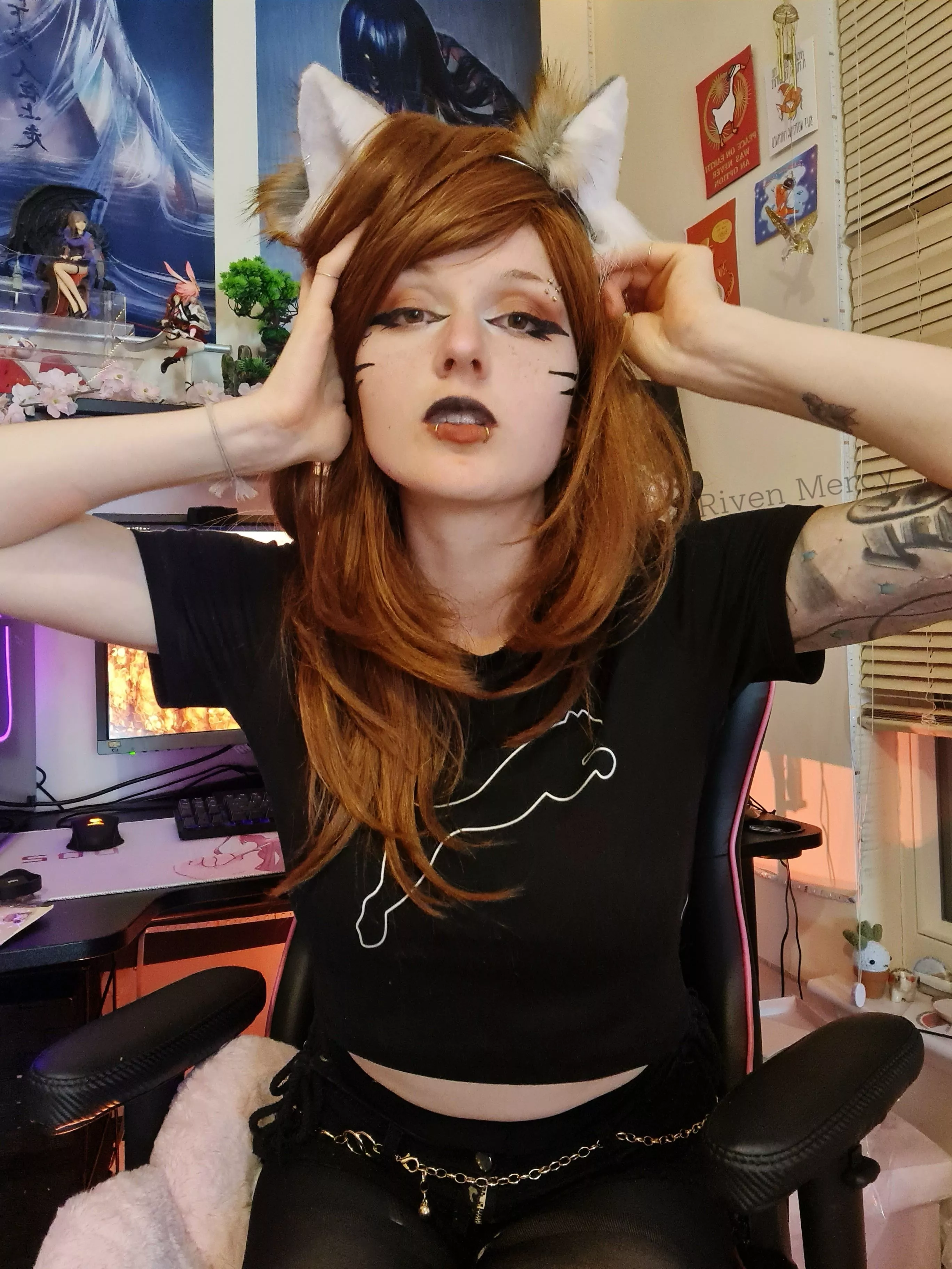 Hiss posted by Rivens_Mercy