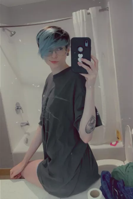 Hiya💙 by dejectedwraith