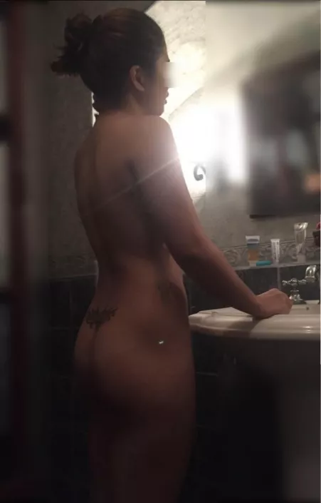 Hmmm by BustyPinay08