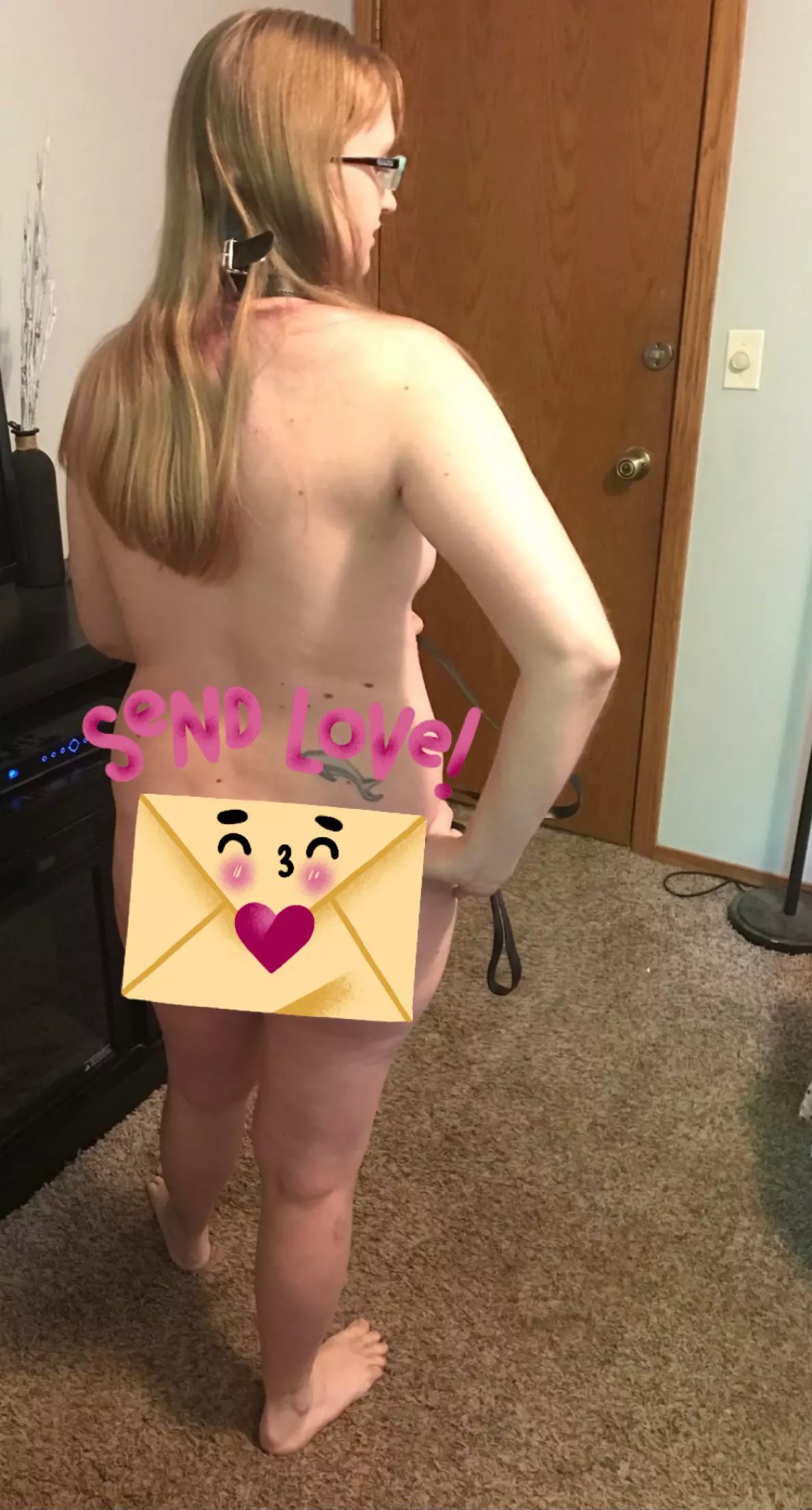 Hmmm what am I holding? posted by EdenMerlot