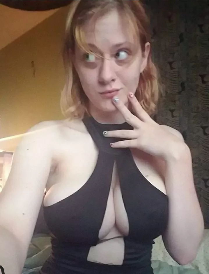 Hmmmm... posted by PM_ur_boobz_2_me