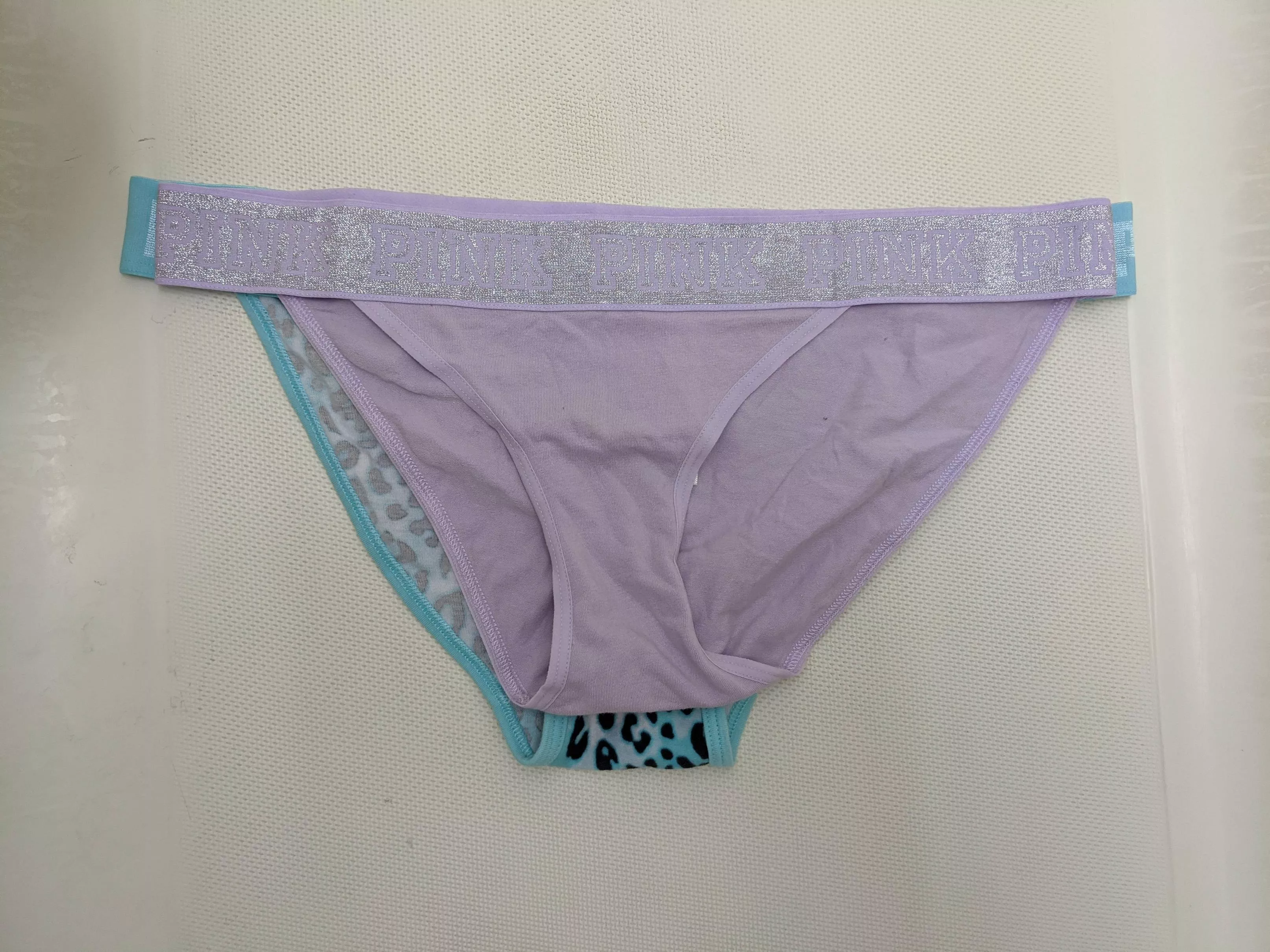 Hmmmm, we have a size discrepancy here. posted by RIntegralDomainR