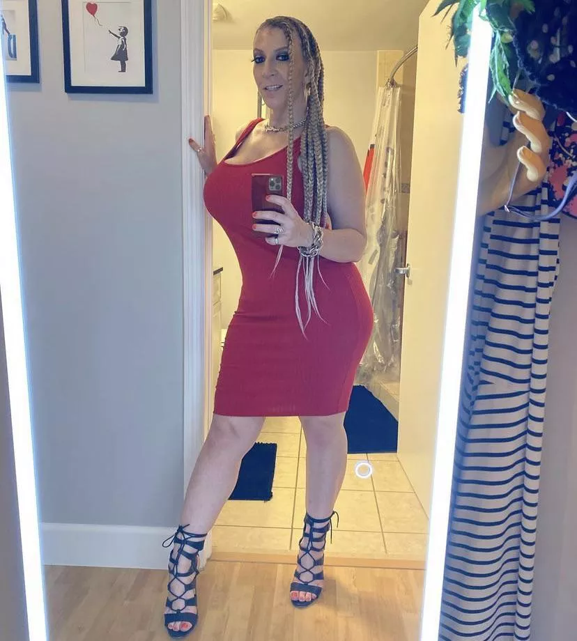 Hoe Alert 🚨 posted by IndependentHelpful89