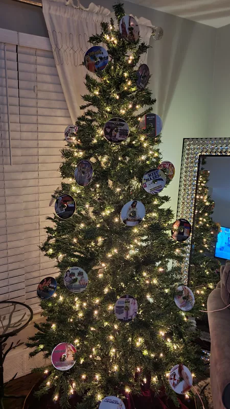 Hoe Christmas Tree Hoe Christmas Tree. my twitter mandi_calhoon by stastnygetnasty