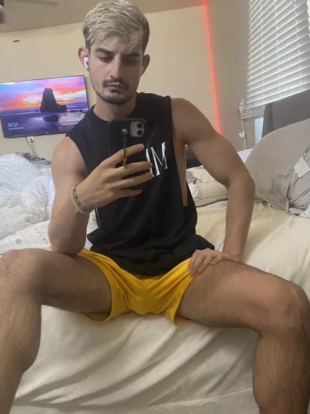 Holaaa. by JeeezusChrists