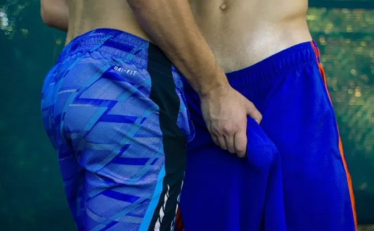 Holding on by menareamazing