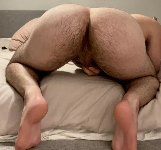 Hole pic by TheseGrowth