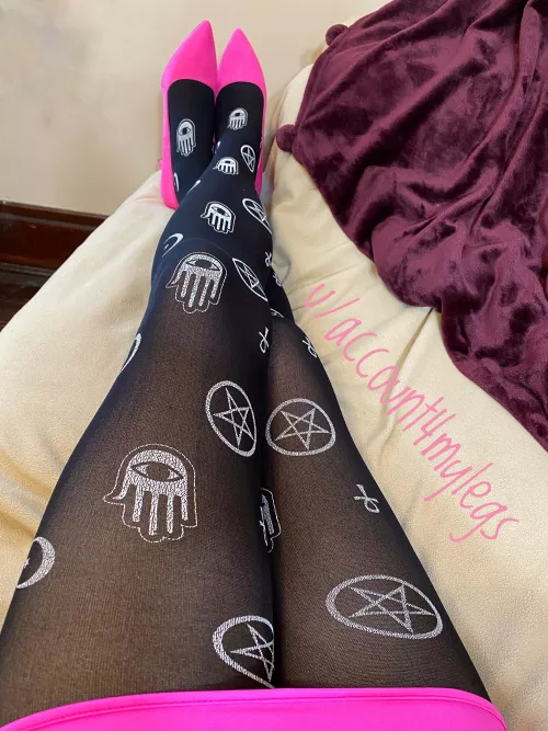 Holiday spirit? by Account4mylegs