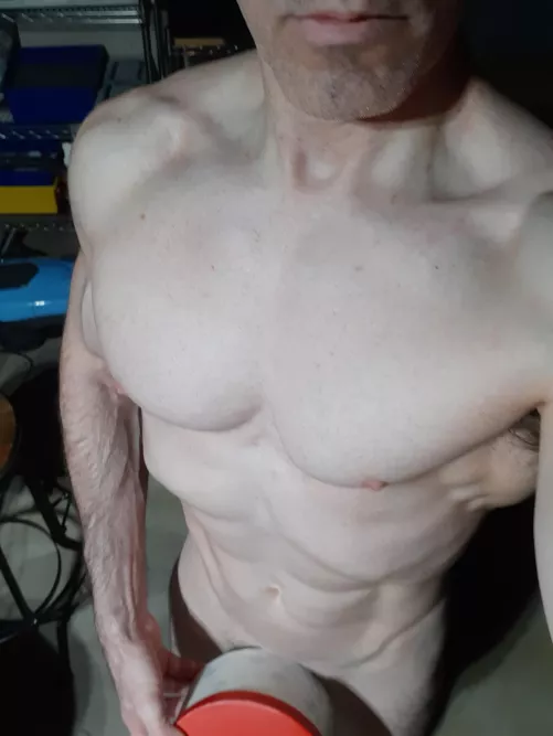 Holiday the[M]e. Anyone want a present? by mjextraa