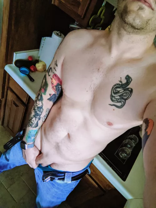 Home alone for a few minutes by 69CountCockula69