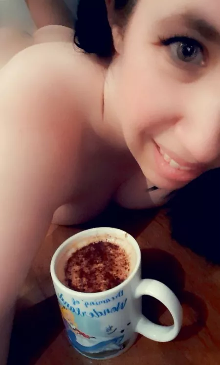 Home from a weekend away and feeling very cheeky 😜😈🍑 by Aussiemilf2046