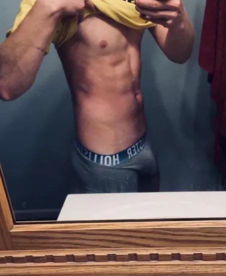 Home late from the gym by Young_y98